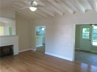 4625 Alton Rd, Miami Beach FL  33140-2806 exterior