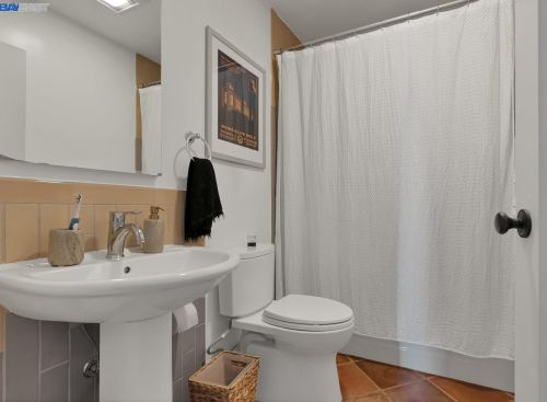 64 Panoramic Way, Berkeley CA 94704-2540 exterior