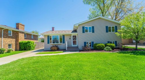 9225 Southmoor Ave, Hammond, IN 46322-2516