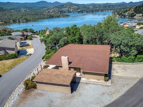 8121 Smith Point Rd, Lake Nacimiento CA  93426-9633 exterior