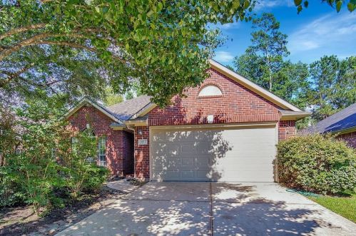 63 Merryweather Cir, Conroe TX  77384-5053 exterior