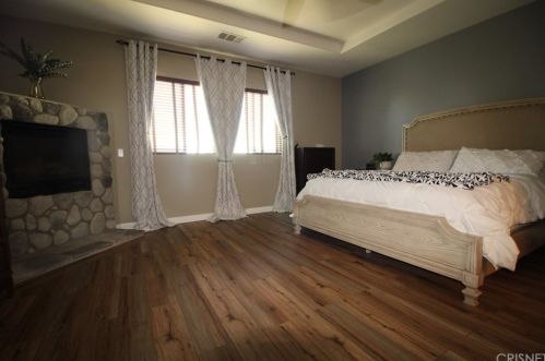 5823 Spice St, Lancaster CA  93536-2348 exterior