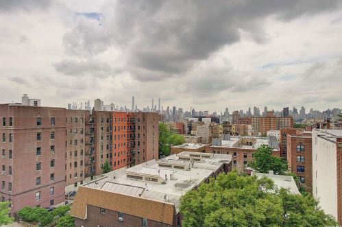 31-41 29th St, Long Island City NY  11106-2501 exterior