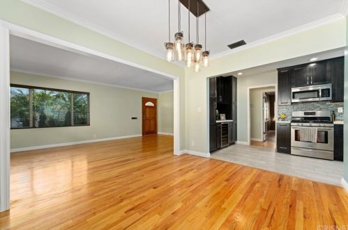 2823 Yearling St, Lakewood CA  90712-2920 exterior