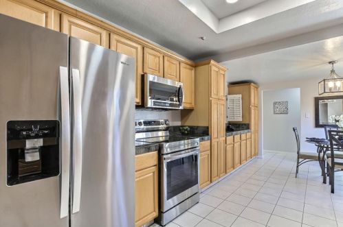 2063 Rosswood Dr, San Jose, CA 95124-5425