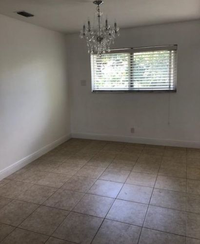 200 57th Ave, Hollywood FL  33023-1419 exterior