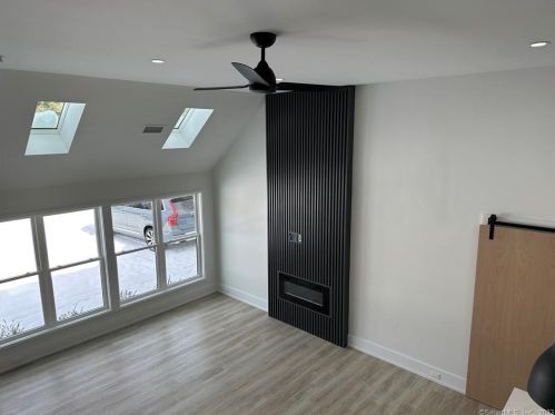 14 Tod Rd, Norwalk CT  06851-1536 exterior