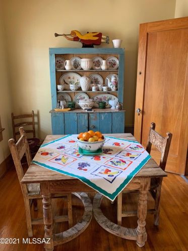 309 1 St, Tucson AZ 85705-7818 exterior