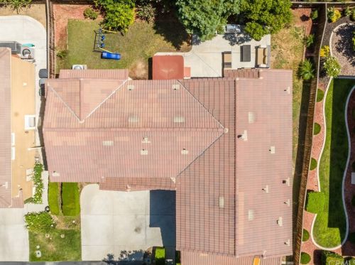 27404 Lock Haven Ct, Temecula CA  92591-4423 exterior