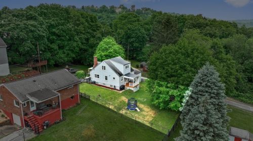 2419 Thompson St, Mckeesport, PA 15133-2631