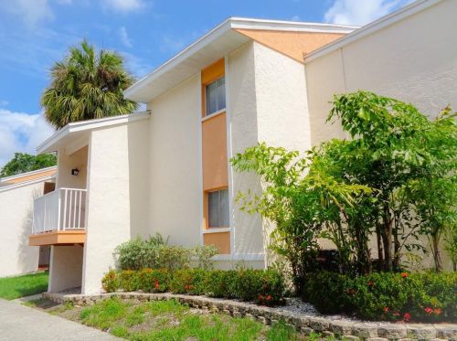 511 99th Ave, Saint Petersburg, FL 33702-2215