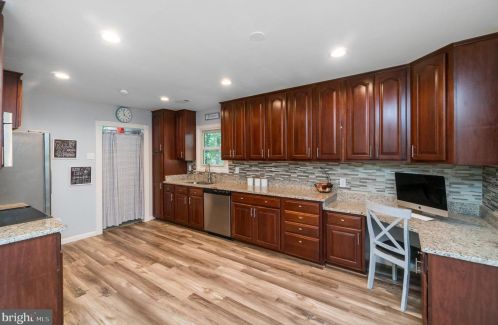 423 Stony Hill Rd, Fredericksburg VA  22406-4134 exterior