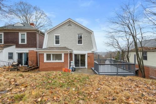 2643 Connecticut Ave, Pittsburgh PA 15216-1935 exterior