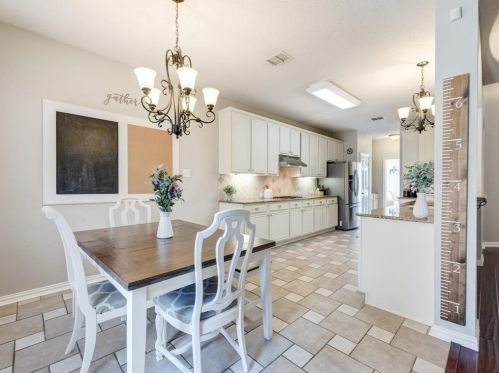 5701 Northcrest Dr, Lewisville TX  75028-4803 exterior