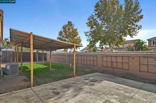 2243 Eastport Dr, Oakley CA  94561-3539 exterior