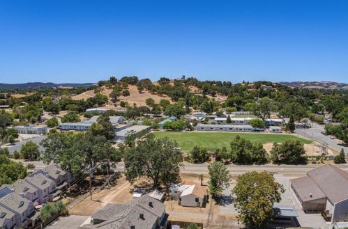 59 8th St, Templeton CA  93465-9343 exterior