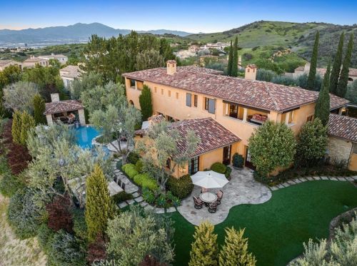 47 Echo Gln, Irvine CA  92603-0421 exterior