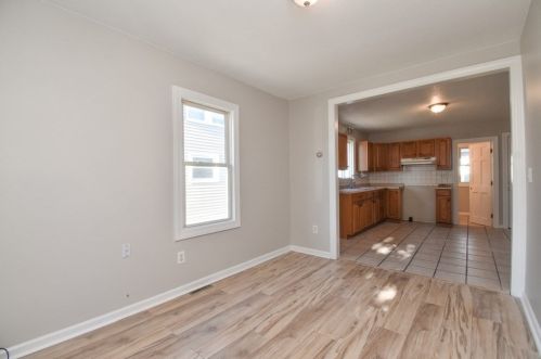 105 Lyons St, Springfield MA  01151-1610 exterior