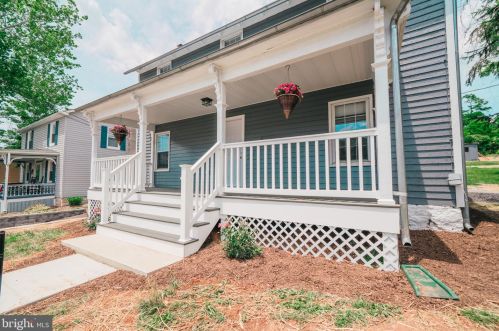 3505 Main St, Toms Brook VA  22660-1709 exterior