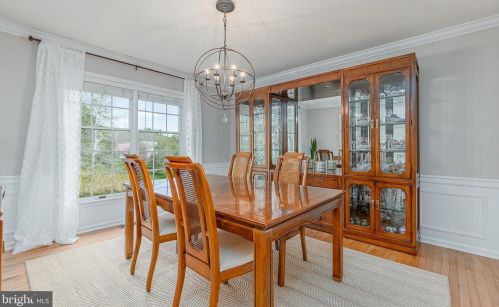 203 Southside Cir, Downingtown PA  19335-4428 exterior