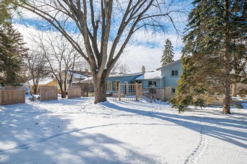 4144 Menomonee Riv Pkwy, Milwaukee WI 53222-1135 exterior