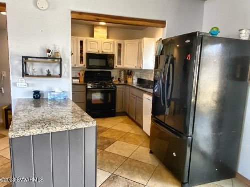 6075 Popies Way, Mcguireville AZ  86335 exterior