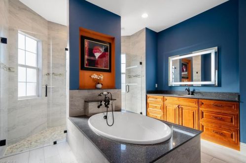 670 1 St, Naples FL 34117-5106 exterior