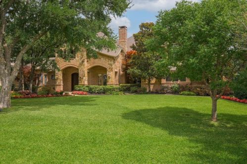 4804 Pacer Way, Lewisville TX  75028-8769 exterior