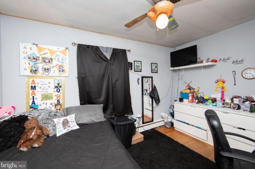 34 Broad St, Berlin Boro NJ  08009-1436 exterior