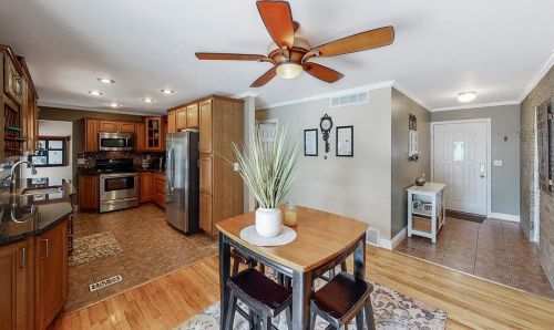 5490 Cannas Dr, Cincinnati, OH 45238-5147