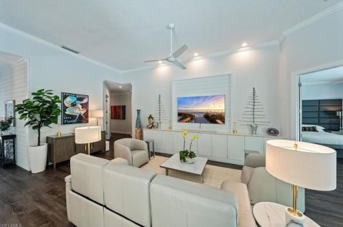 4249 Montalvo Ct, Naples FL  34109-3336 exterior