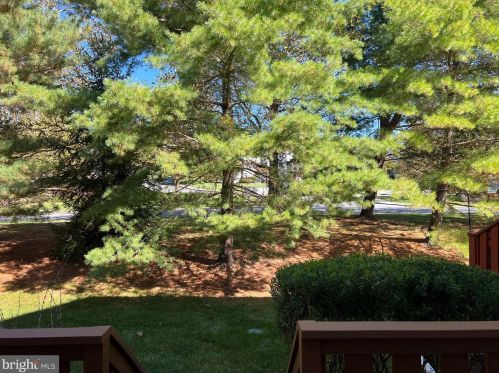 51 Sheffield Ct, Collegeville PA  19426-3927 exterior