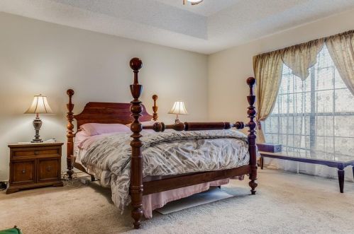 702 Mount Vernon Dr, Richardson TX  75081-5336 exterior