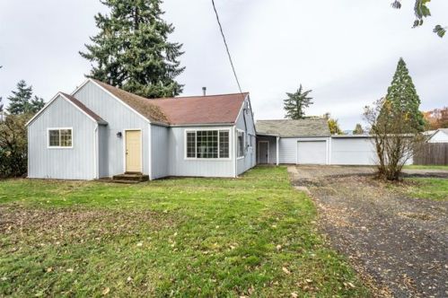 708 Fairview Dr, Springfield OR  97477-2726 exterior