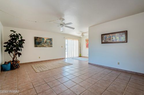 7810 Clarence Pl, Tucson, AZ 85715-4509