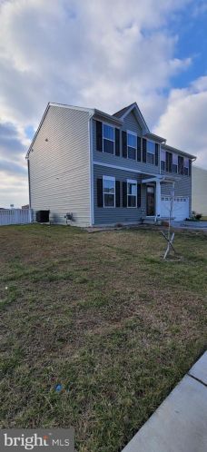 324 Bluecoat St, Dover, DE 19901-8862