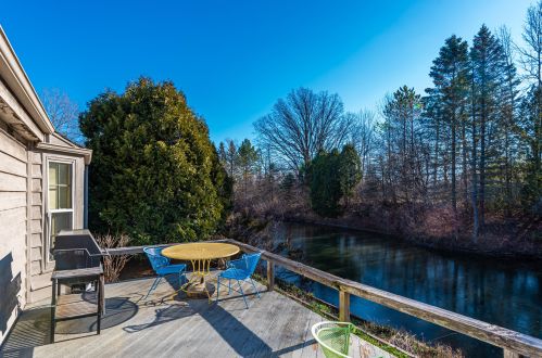 1429 Westport Cir, Thiensville, WI 53092-5753