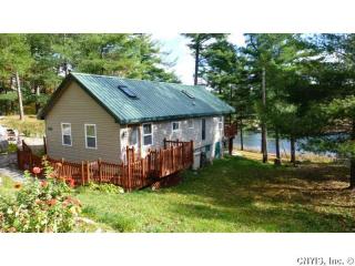29628 Spencer Dr, Chaumont, NY 13622-2225