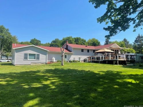 39 Hyla Ln, Northford, CT 06472-1247