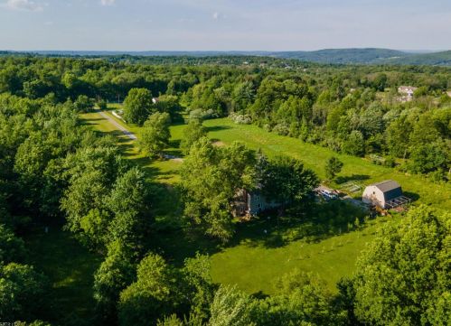 19 Allens Corner Rd, Flemington NJ  08822-5620 exterior