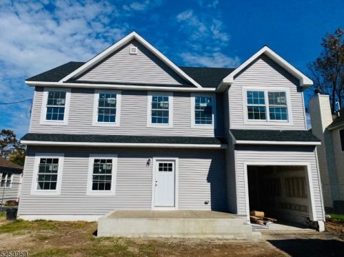 90 Kipling Ave, Springfield NJ  07081-3216 exterior