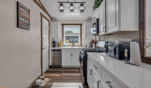 1002 Magnolia Ave, Beaumont CA  92223-1837 exterior