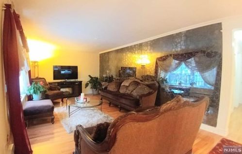 432 4th St, Palisades Park NJ  07650-2314 exterior