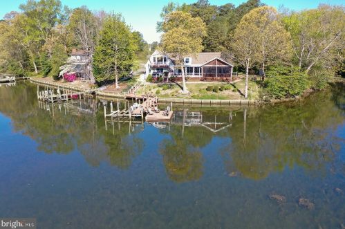780 Glebe Rd, Montross, VA 22520-4002
