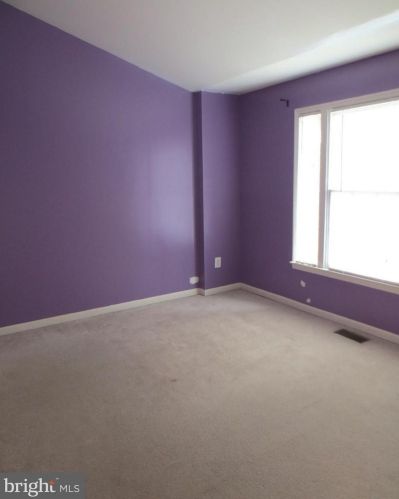 7549 Westmore Dr, Springfield VA  22150-4271 exterior