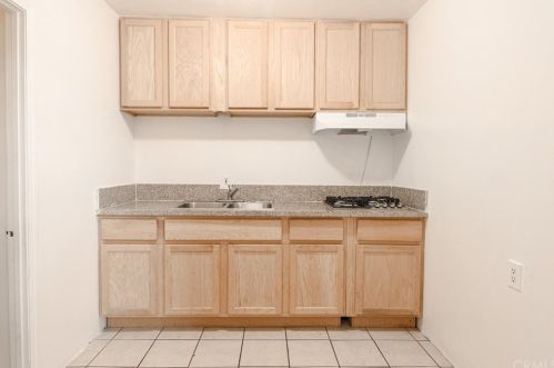1624 8th St, Long Beach CA  90813-5106 exterior