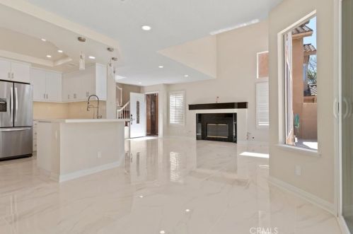 24649 Calle Largo, Calabasas CA  91302-3011 exterior