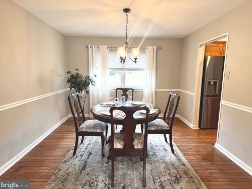 337 Hanby Cir, Boothwyn PA  19061-2319 exterior