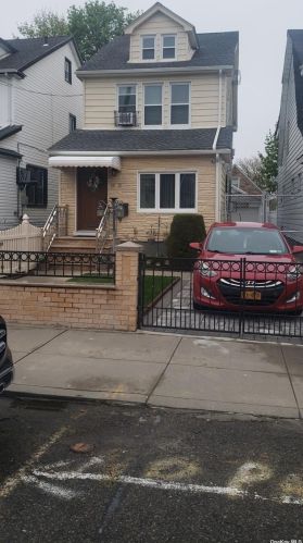 89-21 220th St, Jamaica, NY 11427-2505