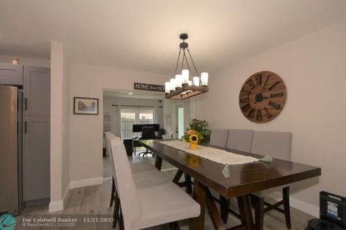 8421 17 Ct, Hollywood FL 33028 exterior